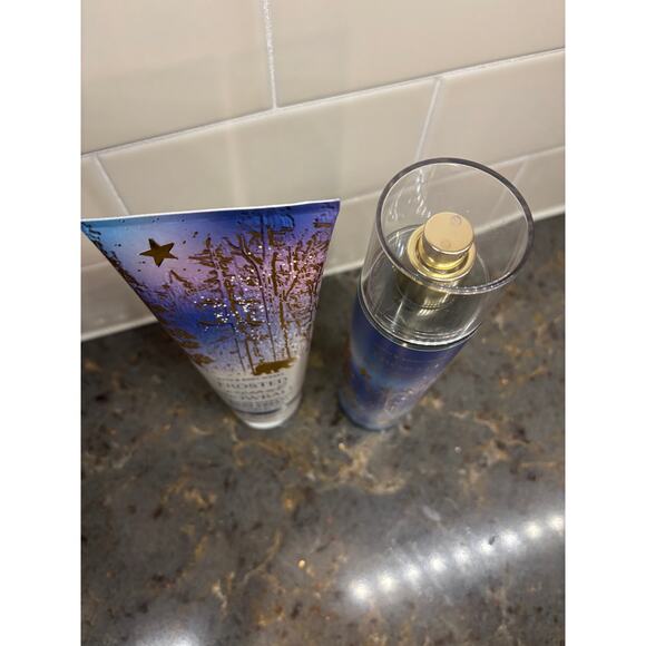 Bath & Body Works Frosted Coconut Snowball Set Lotion Spray - Picture 2 of 4